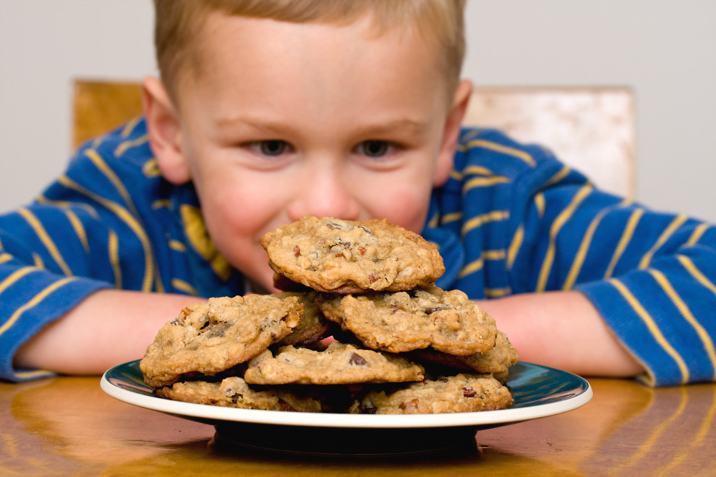 kid eyeing cookies